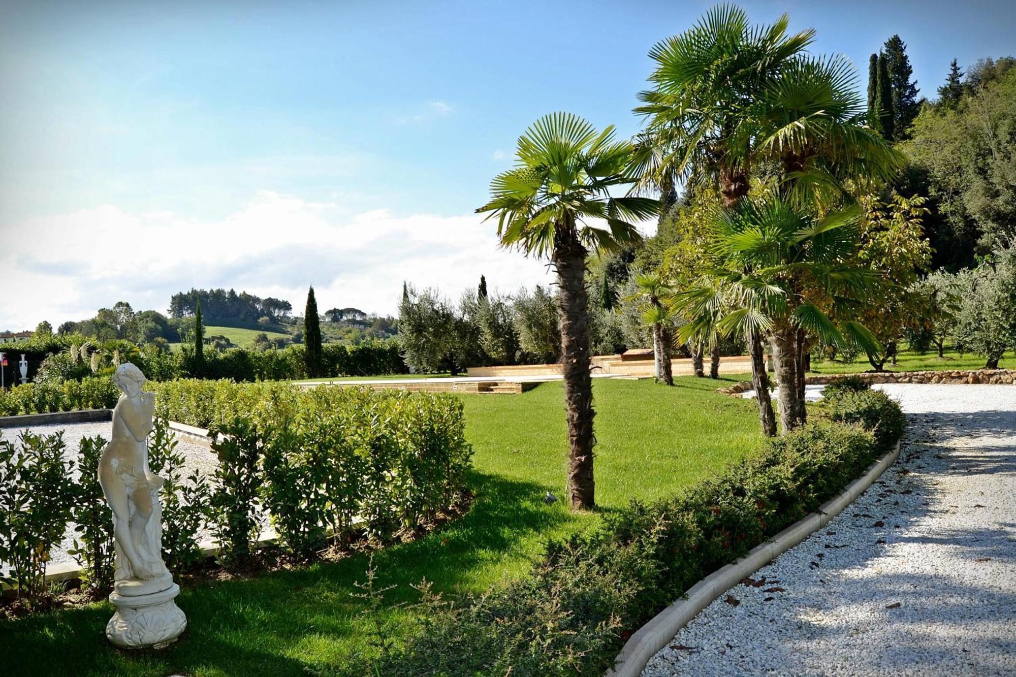 Cevoli Country Resort Lari Esterno foto