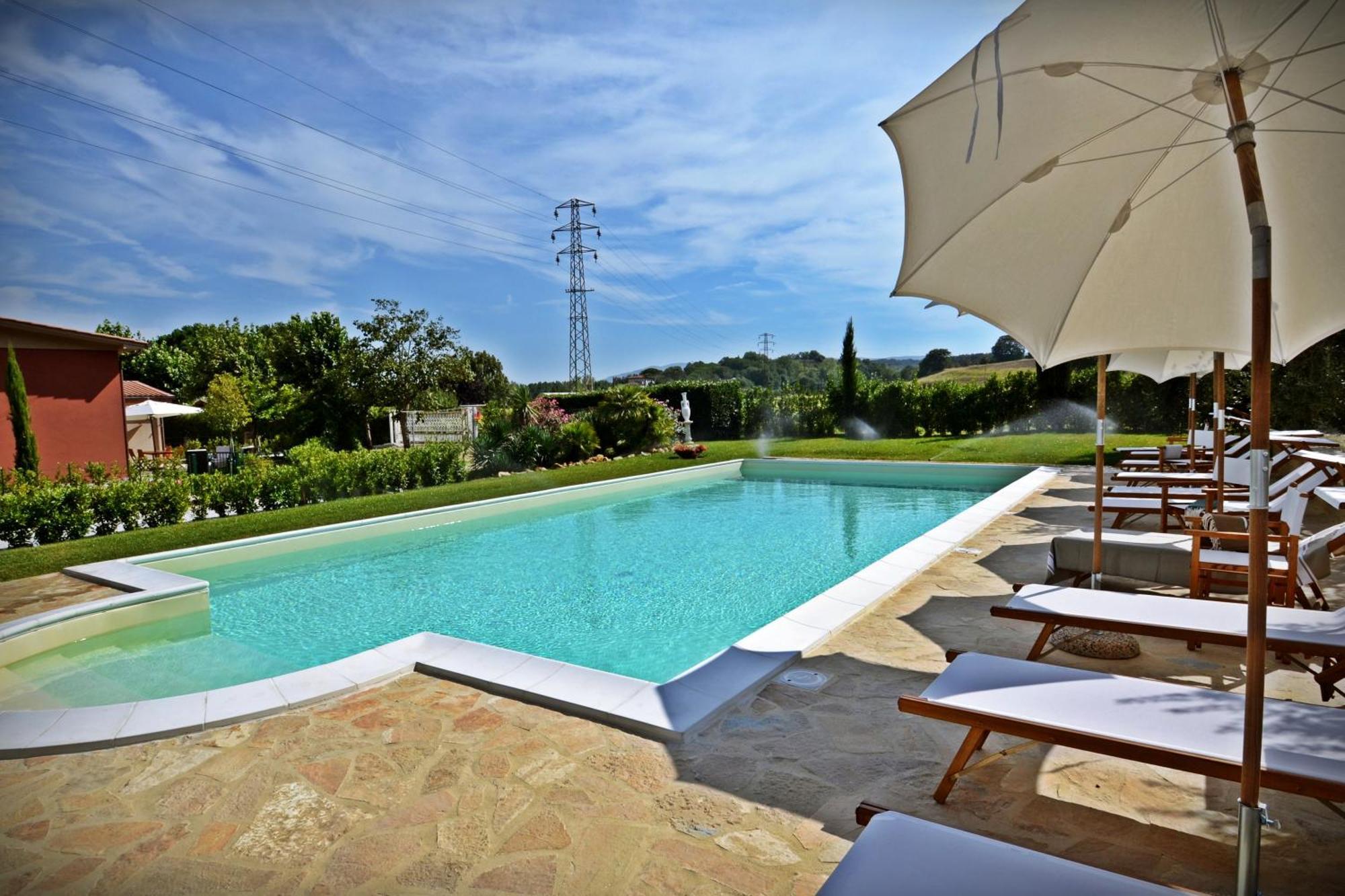 Cevoli Country Resort Lari Esterno foto